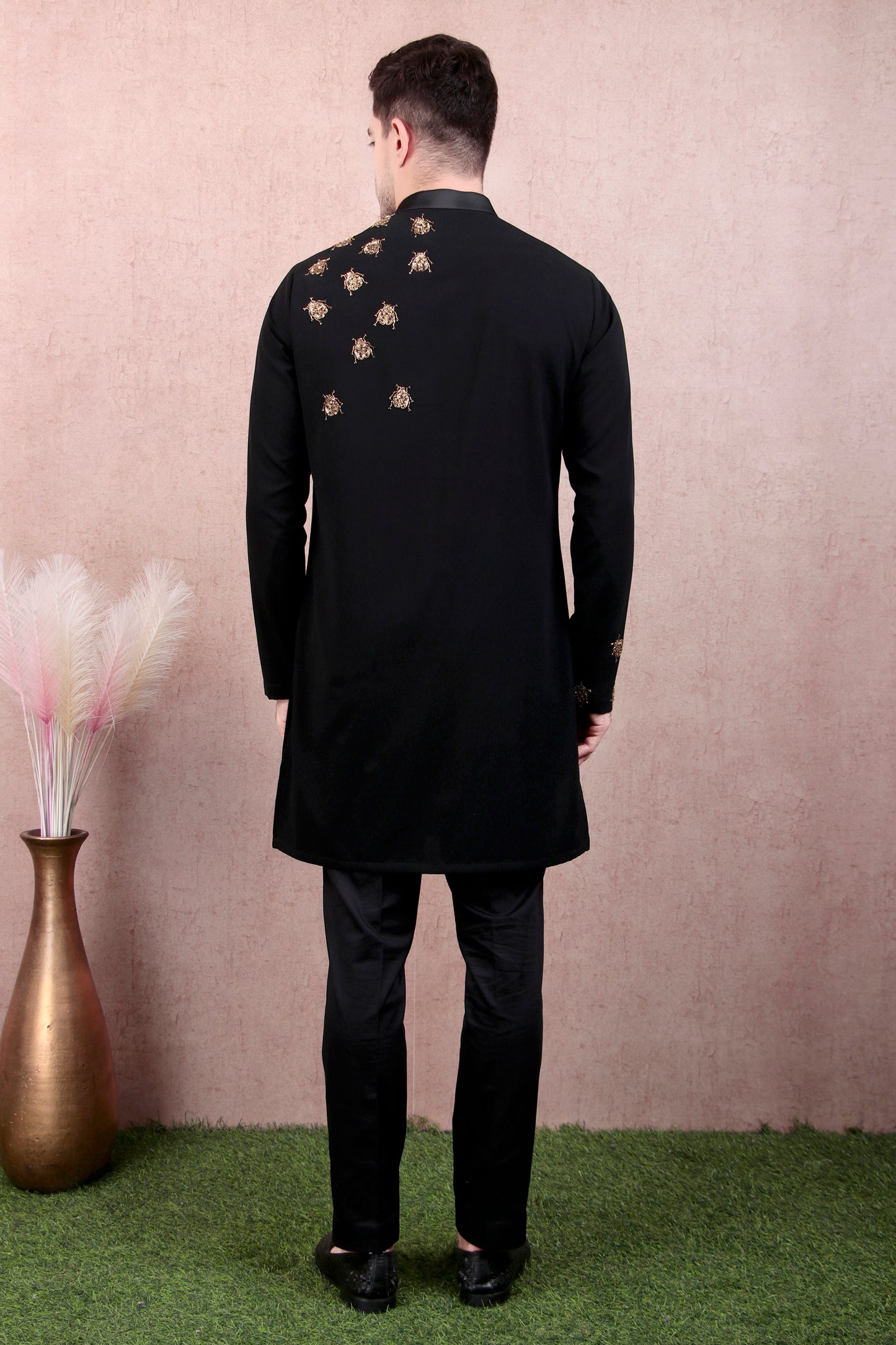 Men’s Kurta Set – Concealed Placket in Black with Hand-Embroidered Scatter Motifs
