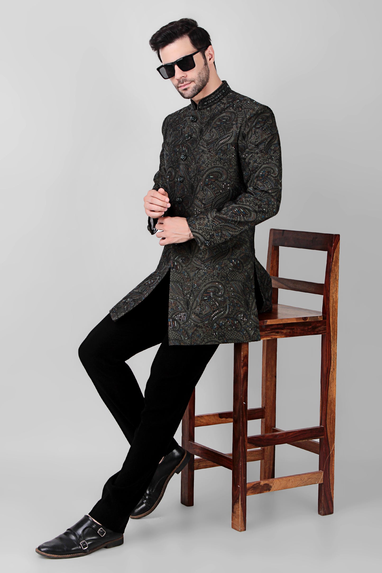 Detail view 3 - Men’s Indo-Western – Silk Top in Green with Dori and Silk Thread Embroidery