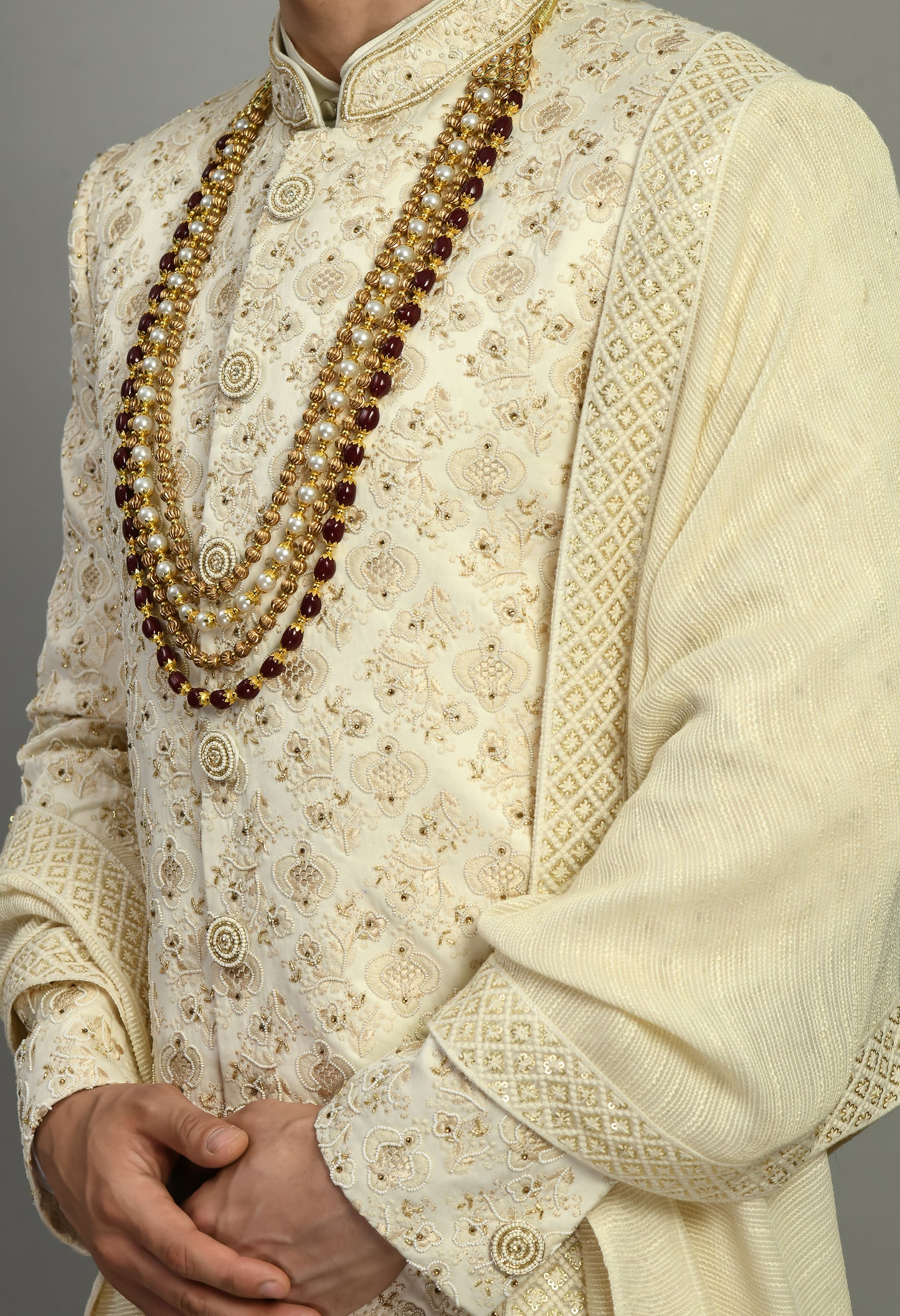Detail view 3 - Men’s Sherwani – Silk in Ivory with Detailed Hand Embroidery