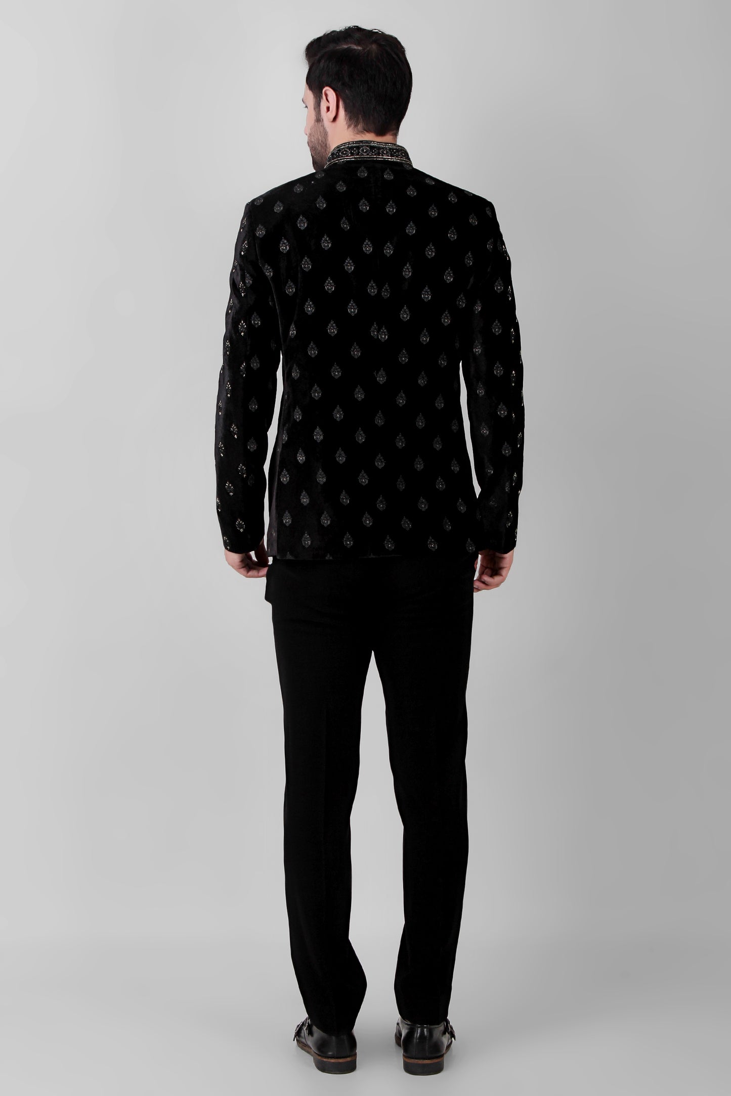 Men’s Bandhgala – Velvet in Black with Floral Motif Embroidery | One Man Show