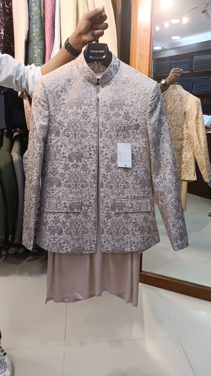 Men’s Bandhgala – Silk in Onino Pink with Silk Thread Embroidery | One Man Show