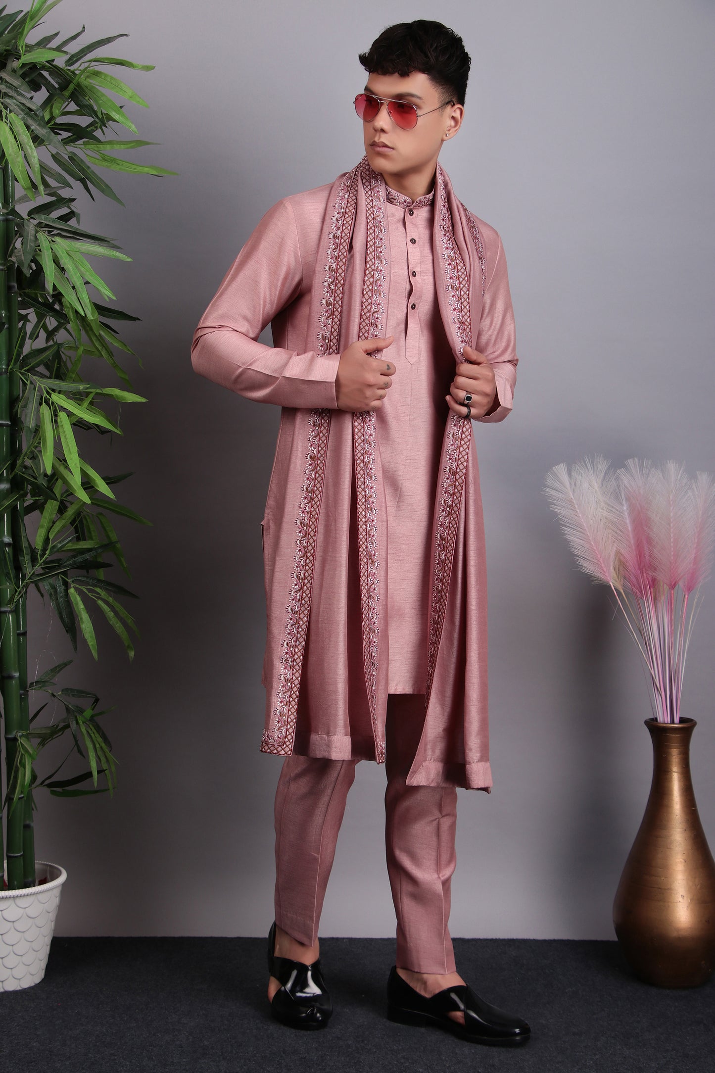 Men’s Kurta Set – Silk in Pink with Silk Thread Hand Embroidery | One Man Show