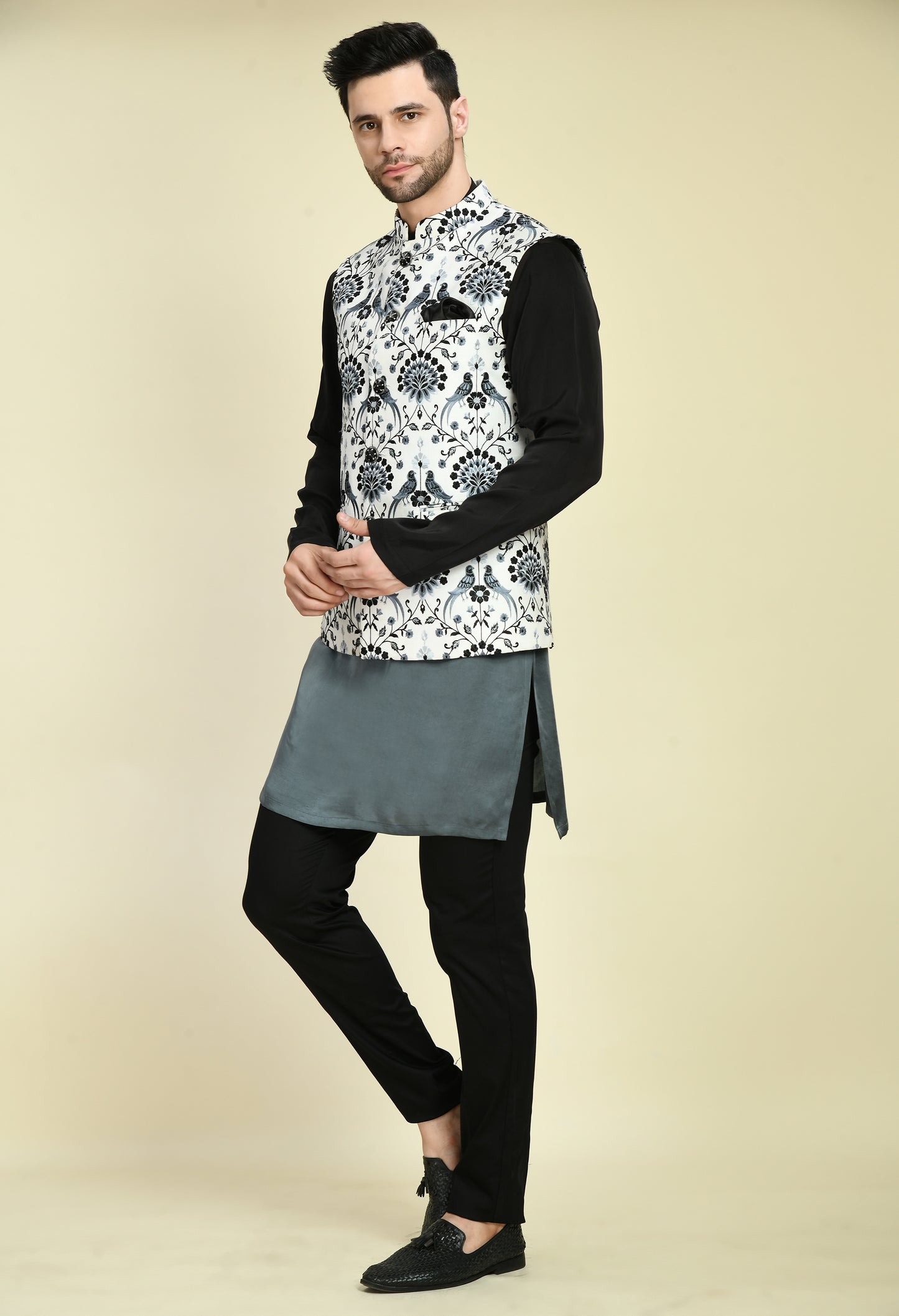 Men’s Nehru Jacket – Silk in Grey with Silk Thread Embroidery | One Man Show