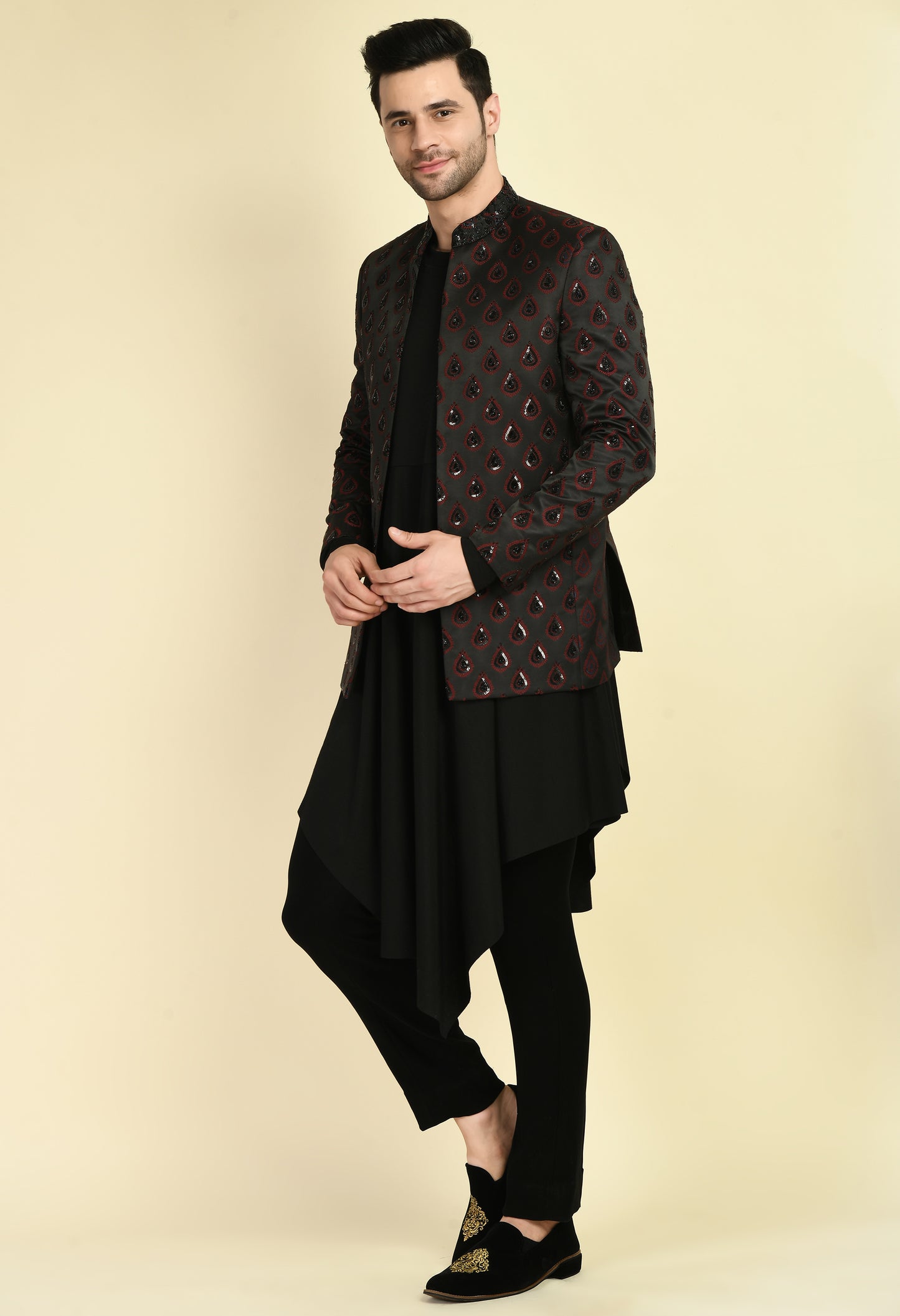 Men’s Indo-Western – Silk Jaquard in Black with Geometric Motif Embroidery | One Man Show