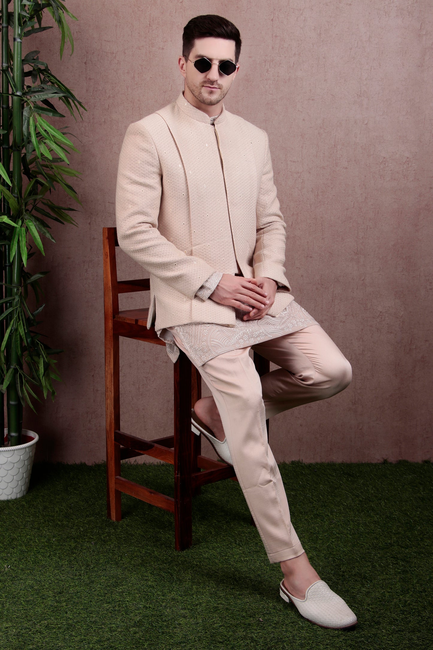 Detail view 2 - Men’s Kurta Set – Silk in Beige with Silk Thread Embroidered Jacket over Georgette Kurta