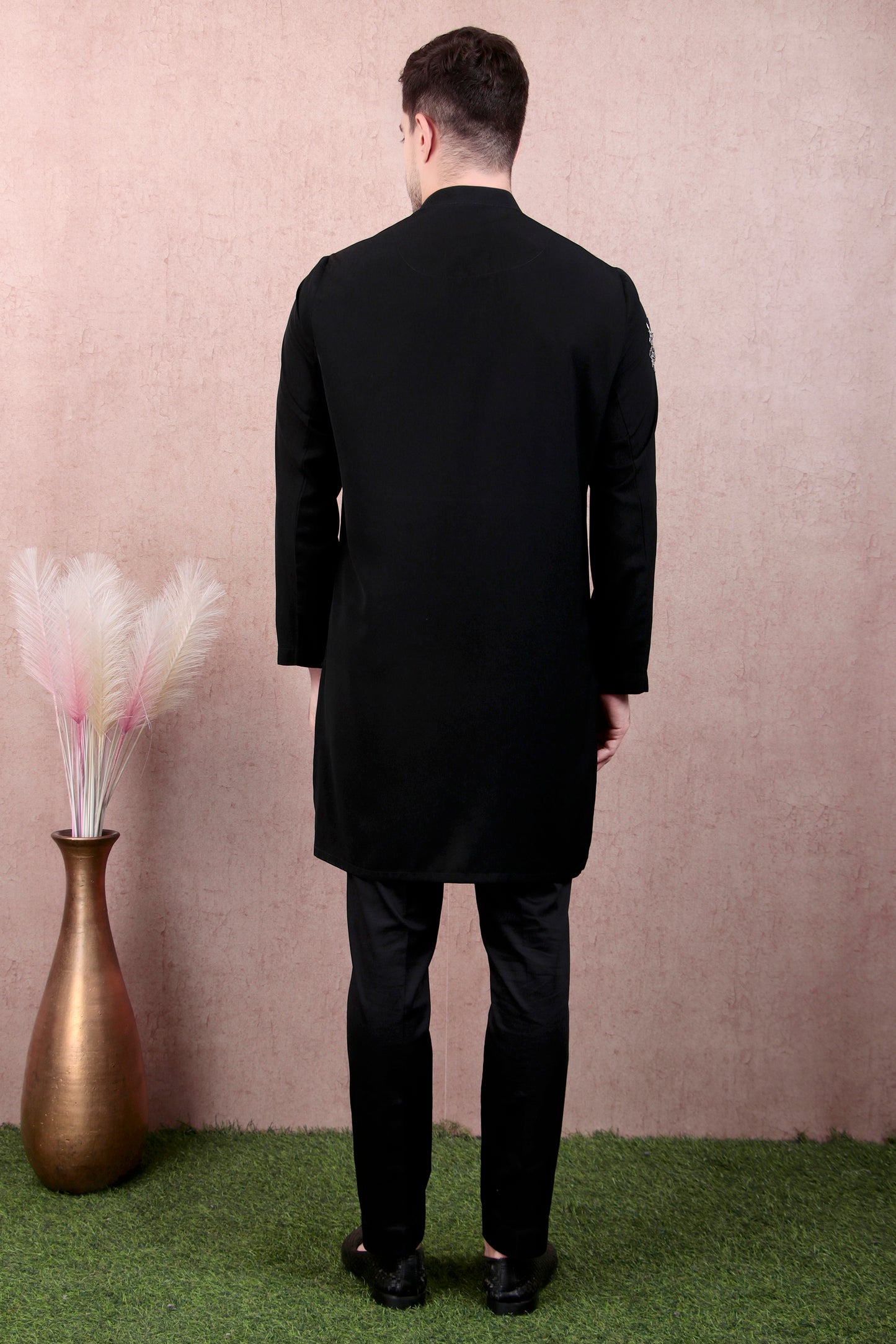 Detail view 5 - Men’s Kurta Set – Korean Wrinkle-Free in Black with Bug-Motif Embroidery & Half-Zip