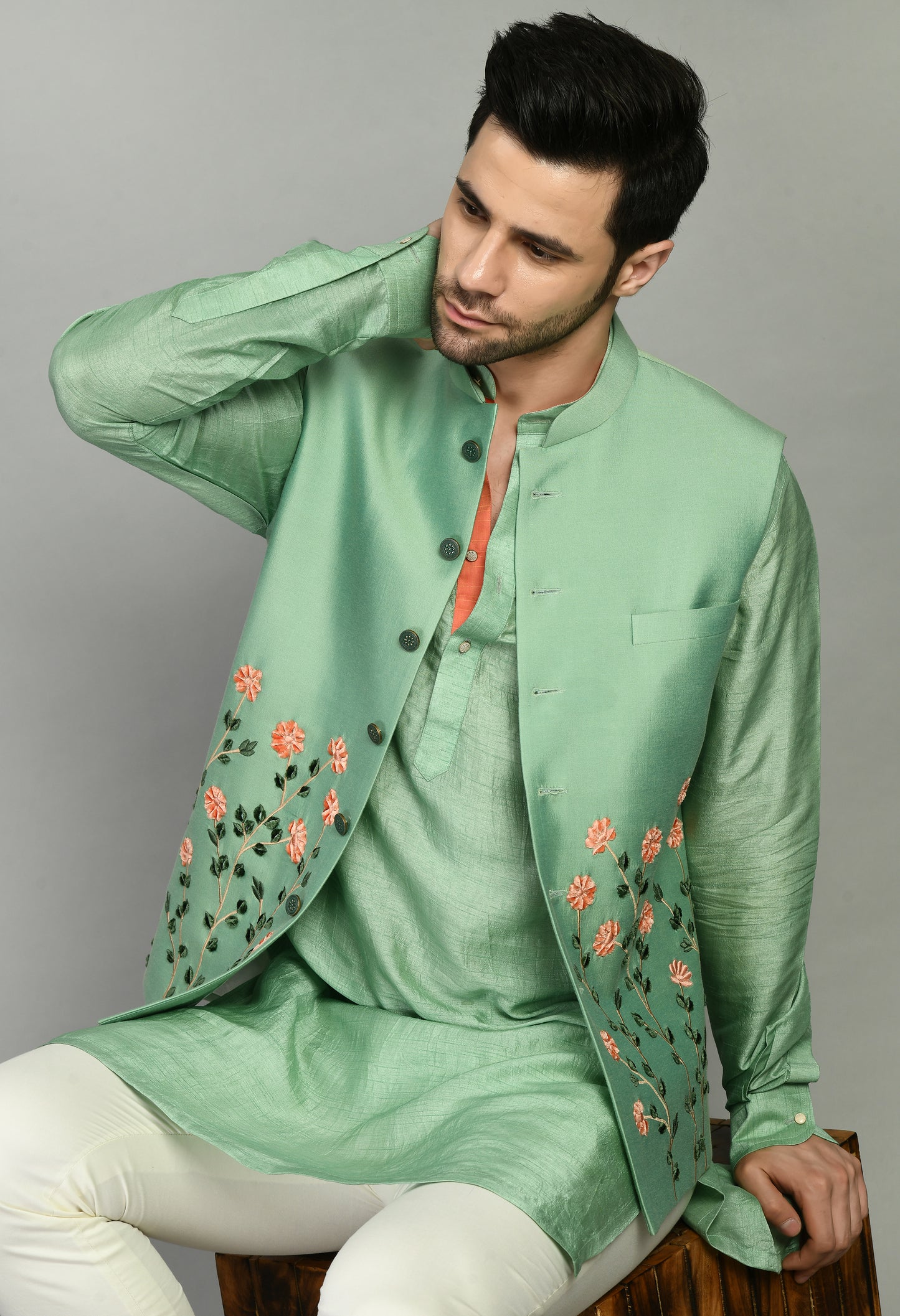 Detail view 1 - Men’s Nehru Jacket – Cotton Silk in Green with Silk Thread Embroidery