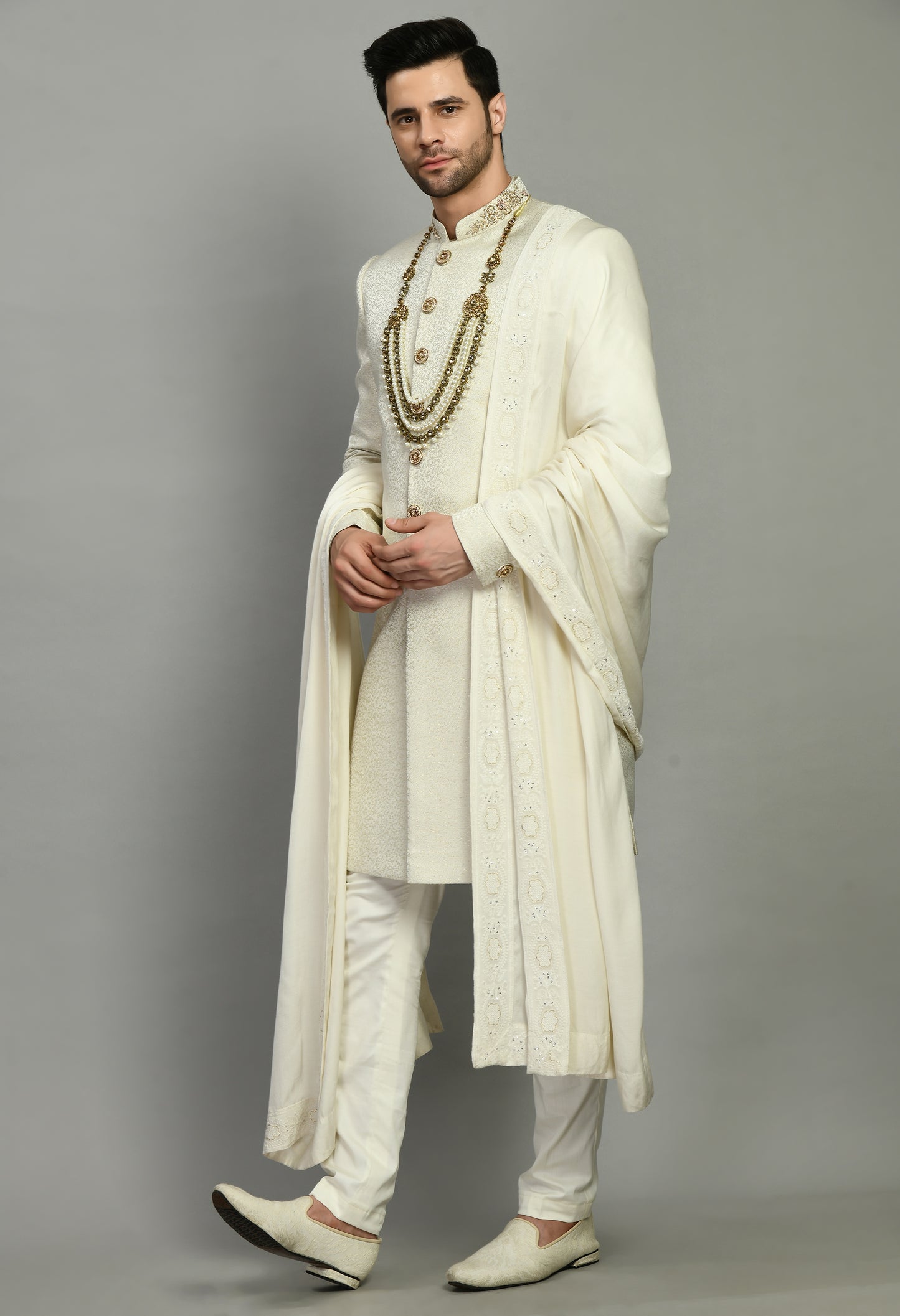 Detail view 1 - Men’s Sherwani – Silk in Ivory with Detailed Hand Embroidery Allover