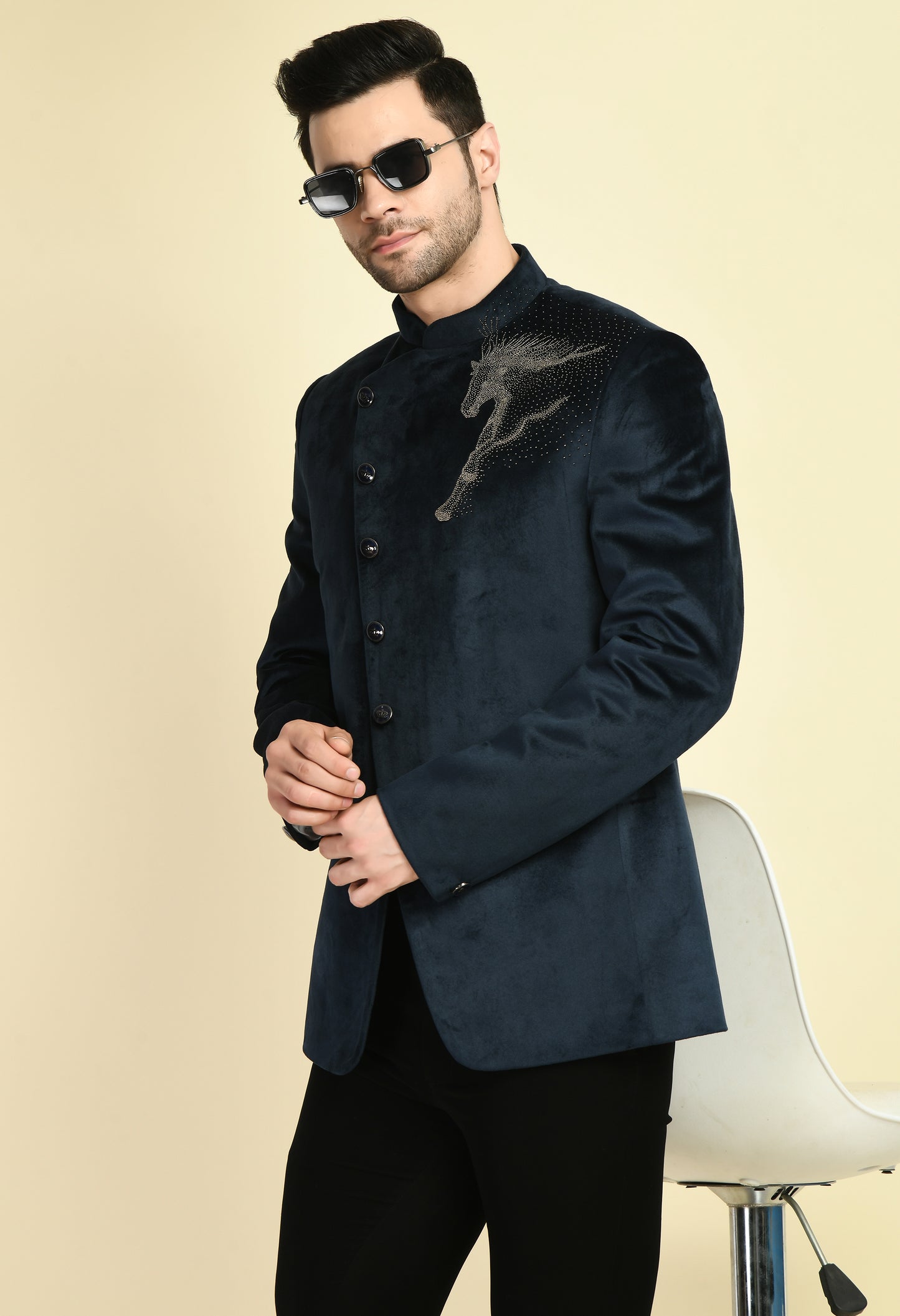 Detail view 3 - Men’s Bandhgala – Suede Velvet in Navy Blue with Shoulder Placement Embroidery