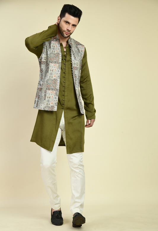 Front view - Men’s Nehru Jacket – Silk in Green with Silk Thread Embroidery