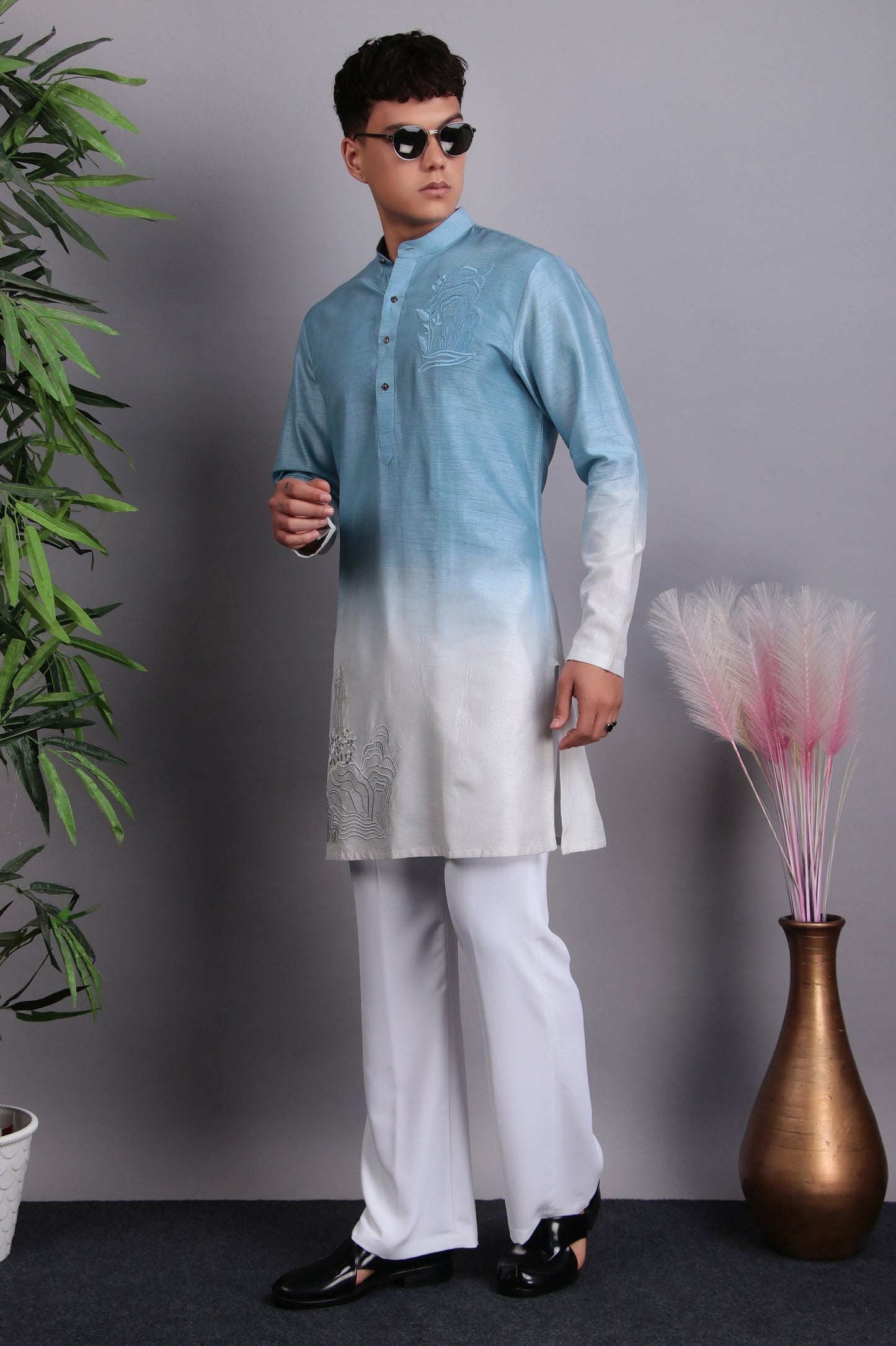 Detail view 5 - Men’s Kurta Set – Silk in Blue with Tie and Dye & Silk Thread Embroidery