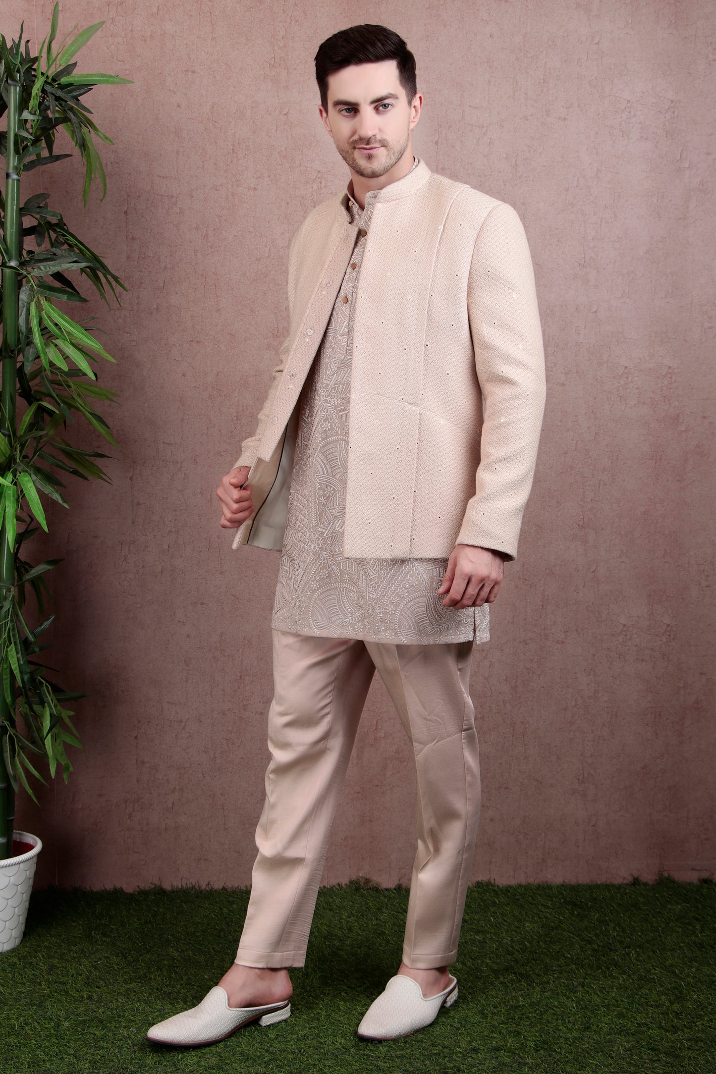 Detail view 1 - Men’s Kurta Set – Silk in Beige with Silk Thread Embroidered Jacket over Georgette Kurta