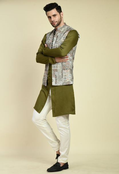 Men’s Nehru Jacket – Silk in Green with Silk Thread Embroidery | One Man Show