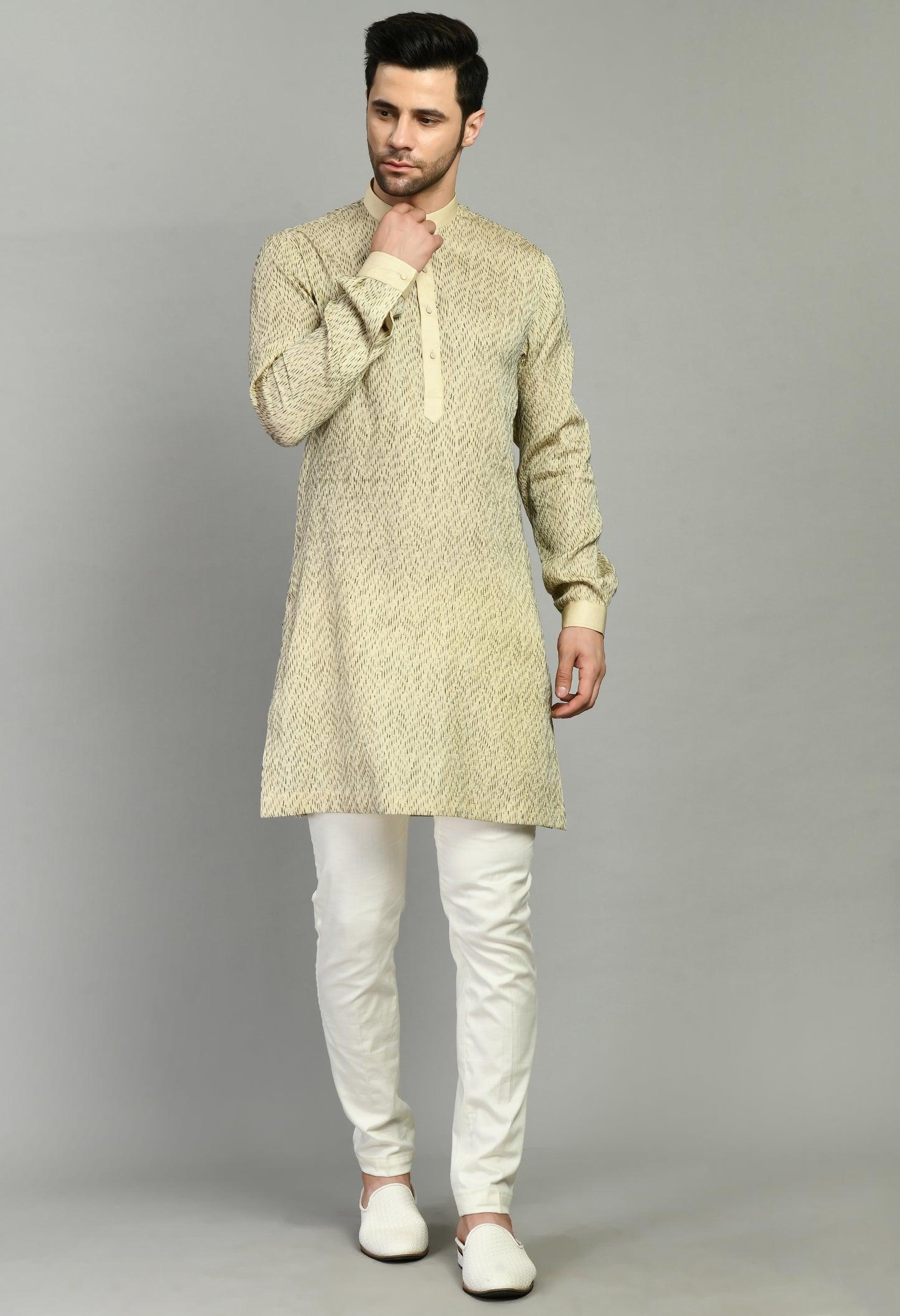 Front view - Men’s Nehru Jacket – Silk Jaquard in Cream with Threadwork Chevron Print