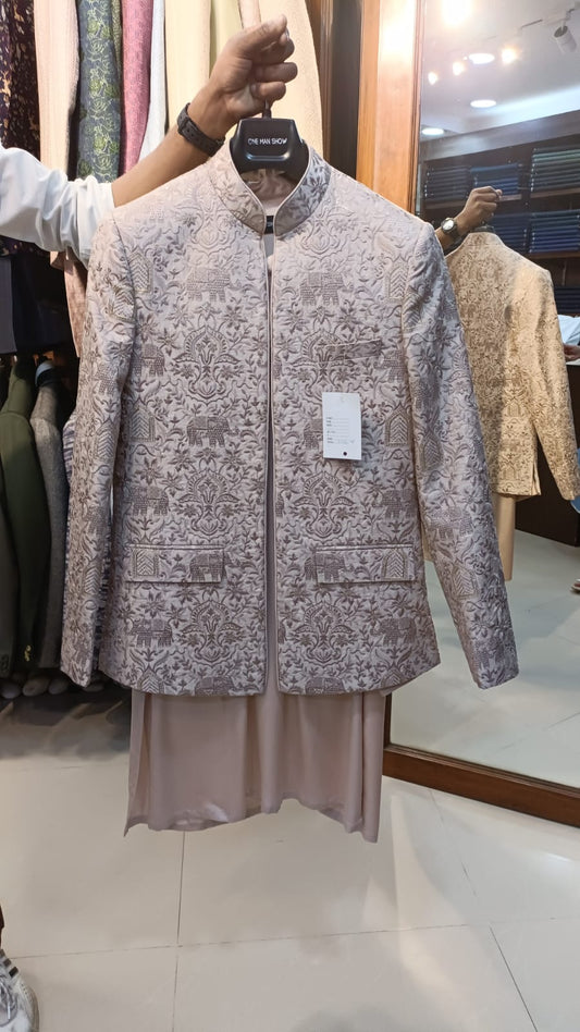 Men’s Bandhgala – Silk in Onino Pink with Silk Thread Embroidery | One Man Show