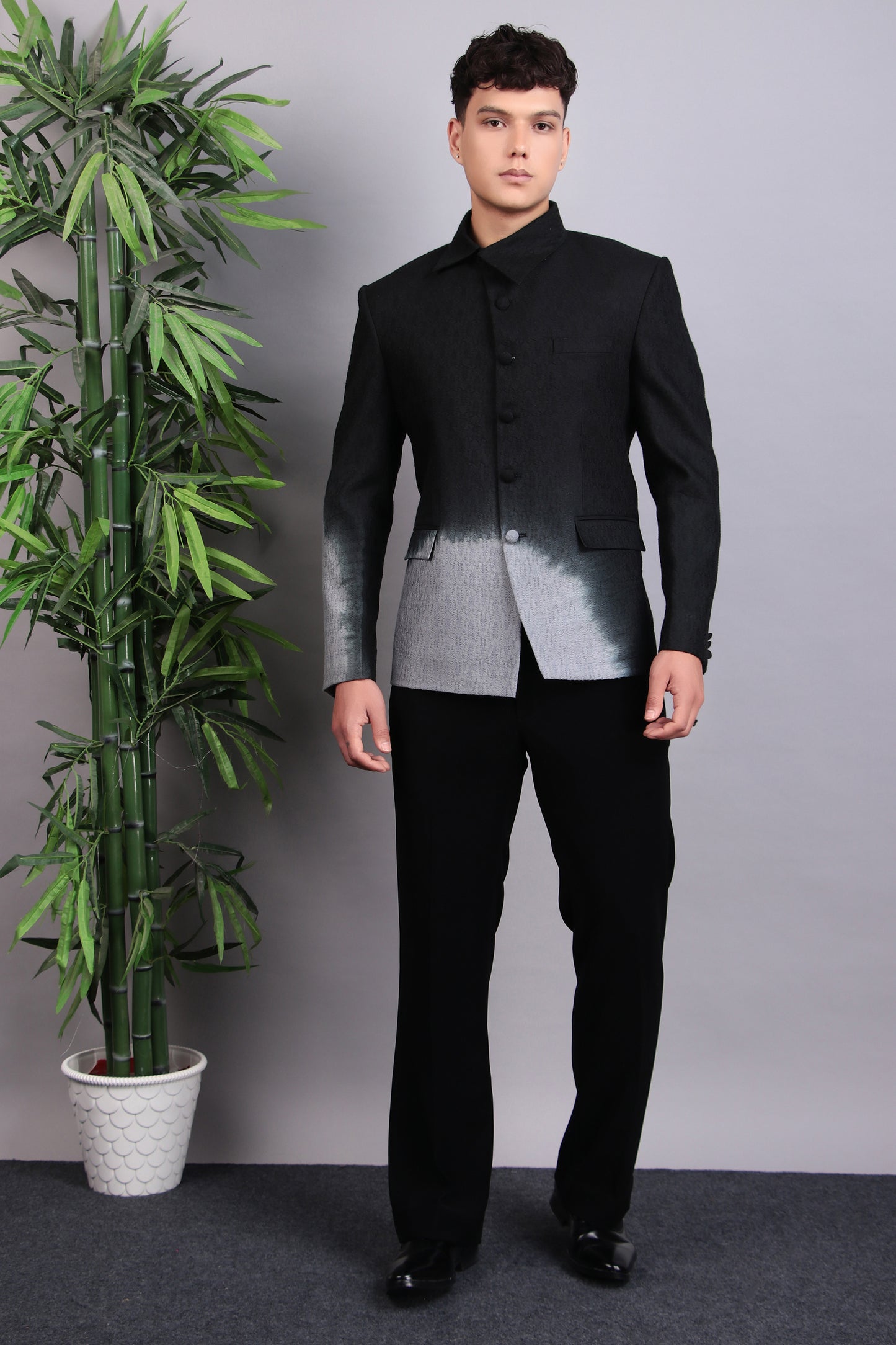 Detail view 2 - Men’s Bandhgala – Cotton Jaquard in Black with Shacket Style Tie and Dye