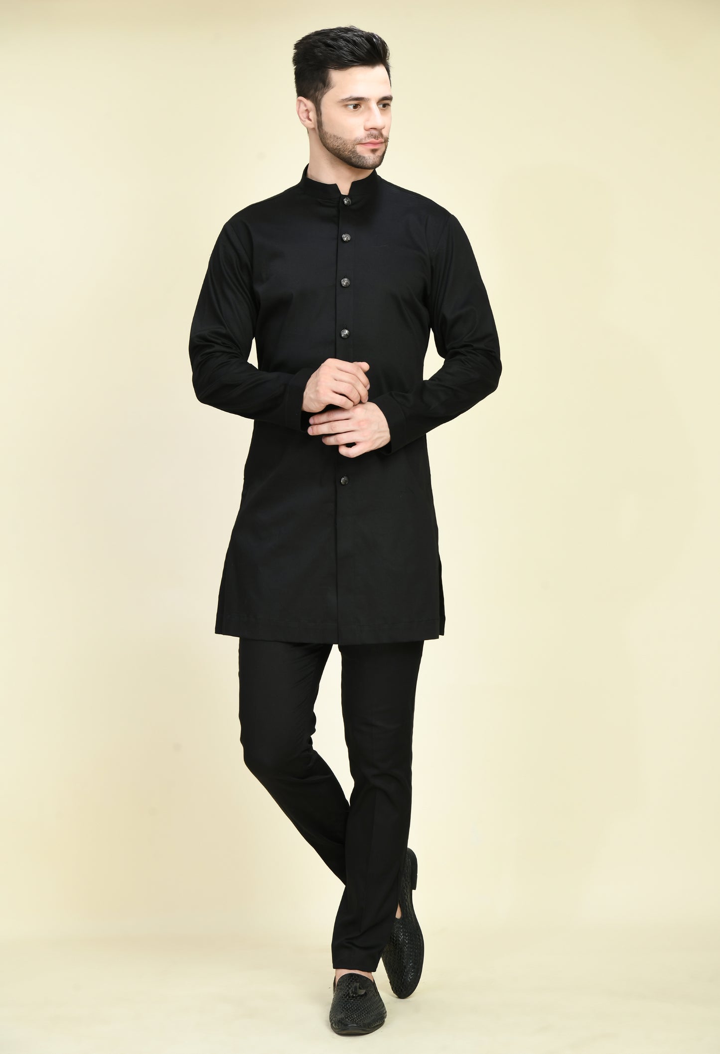 Front view - Men’s Kurta Set – Silk in Yellow with Tie and Dye
