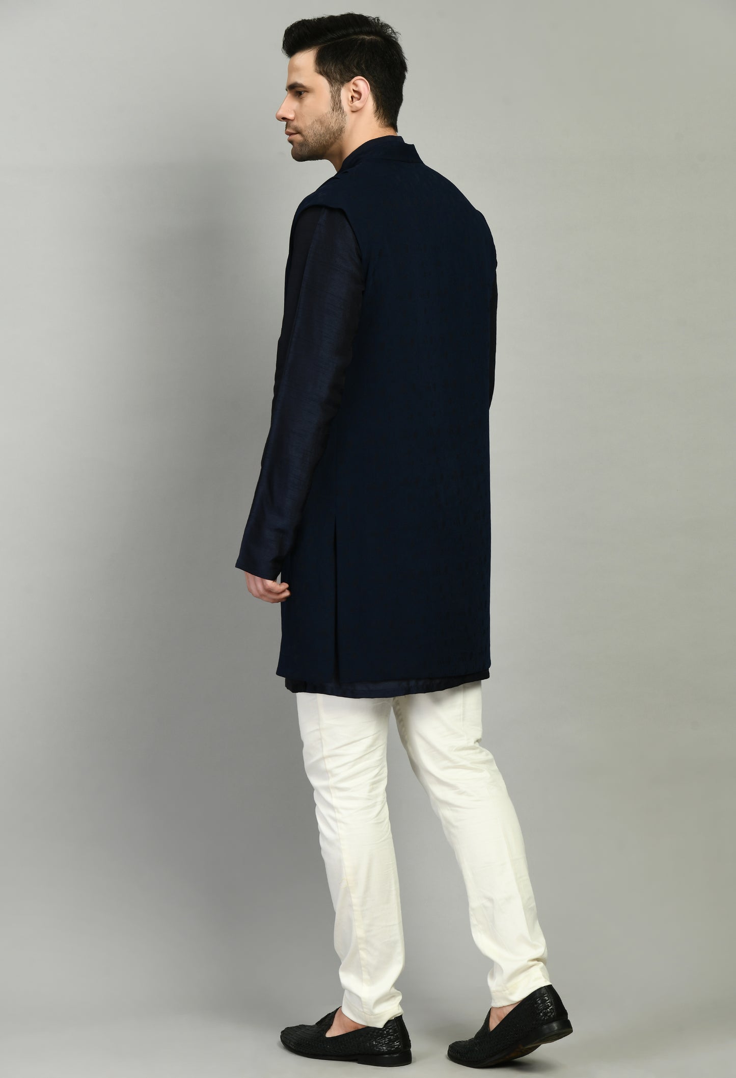 Detail view 3 - Men’s Nehru Jacket – Silk Modal in Navy Blue with Shurg Style Jacket