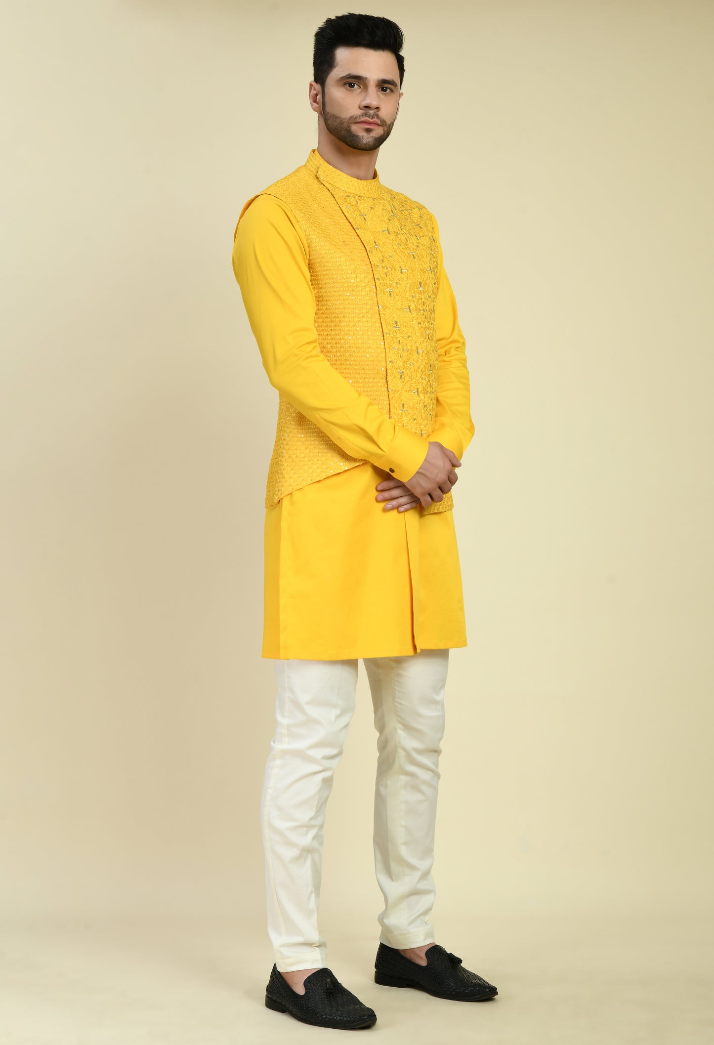 Detail view 2 - Men’s Kurta Set – Jaquard Poly Blend in Black with Abstract Cut and Lapel Style Front