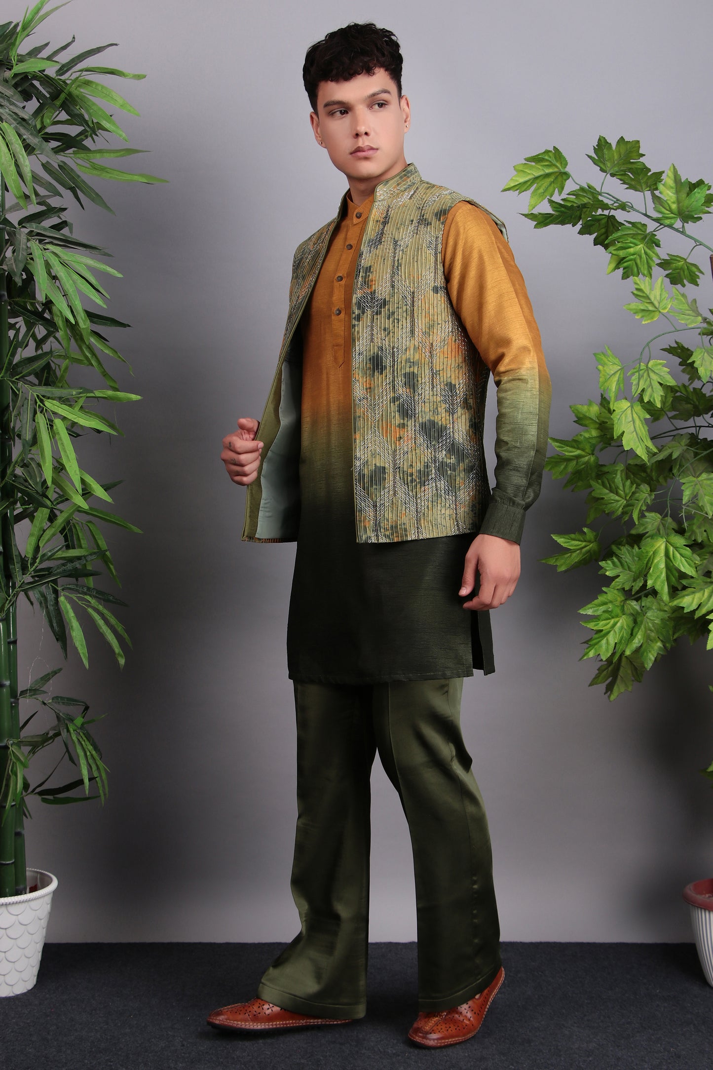 Detail view 1 - Men’s Nehru Jacket – Viscose Silk in Green and Yellow with Ombre Dye and Hand Embroidery