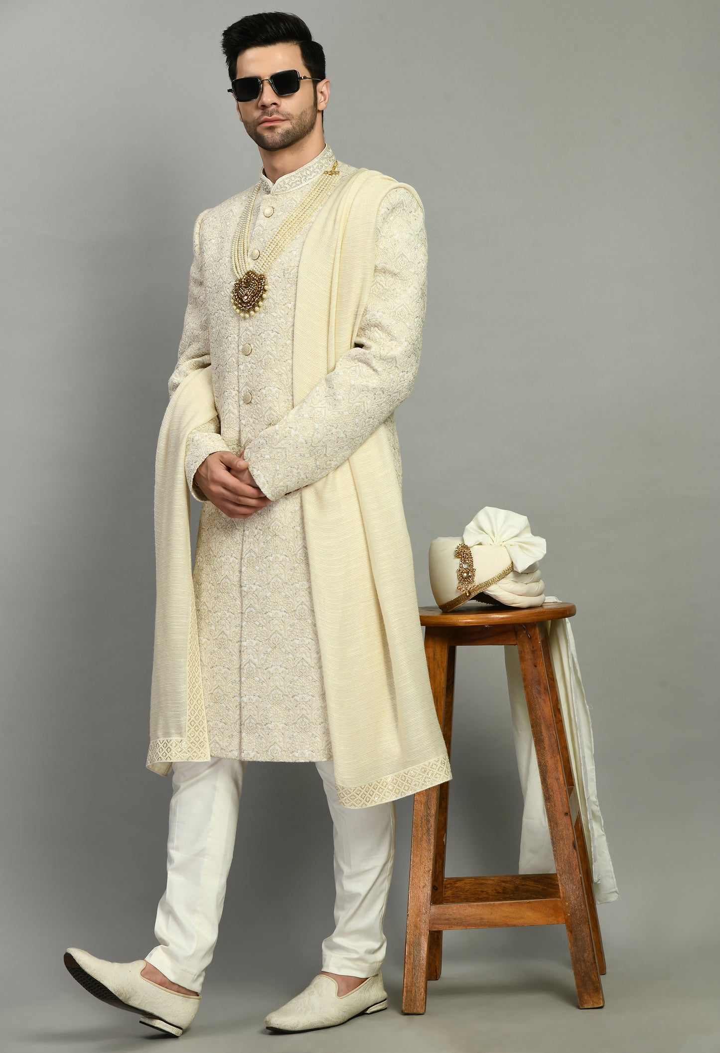 Detail view 1 - Men’s Sherwani – Silk in Cream with Detailed Hand Embroidery Allover