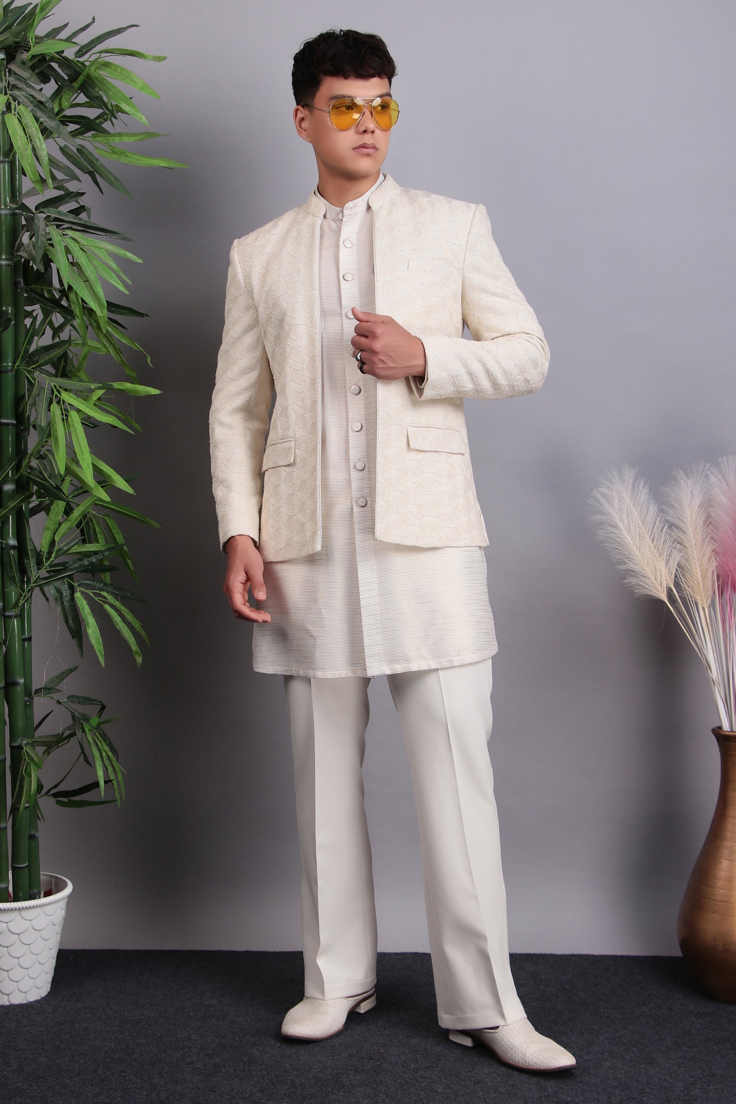 Detail view 2 - Men’s Indo-Western – Georgette Kurta in Ivory with Hand Embroidery