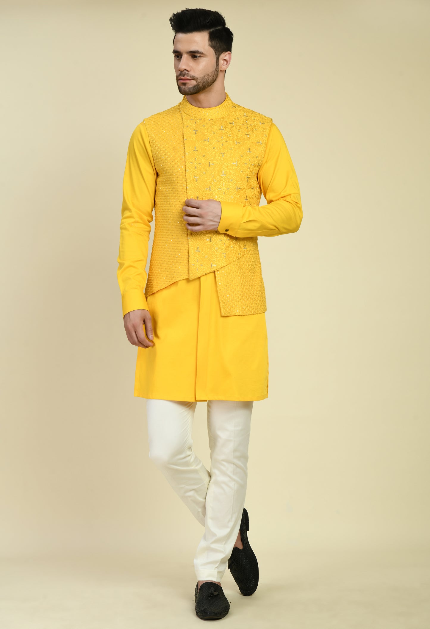 Detail view 1 - Men’s Kurta Set – Jaquard Poly Blend in Black with Abstract Cut and Lapel Style Front