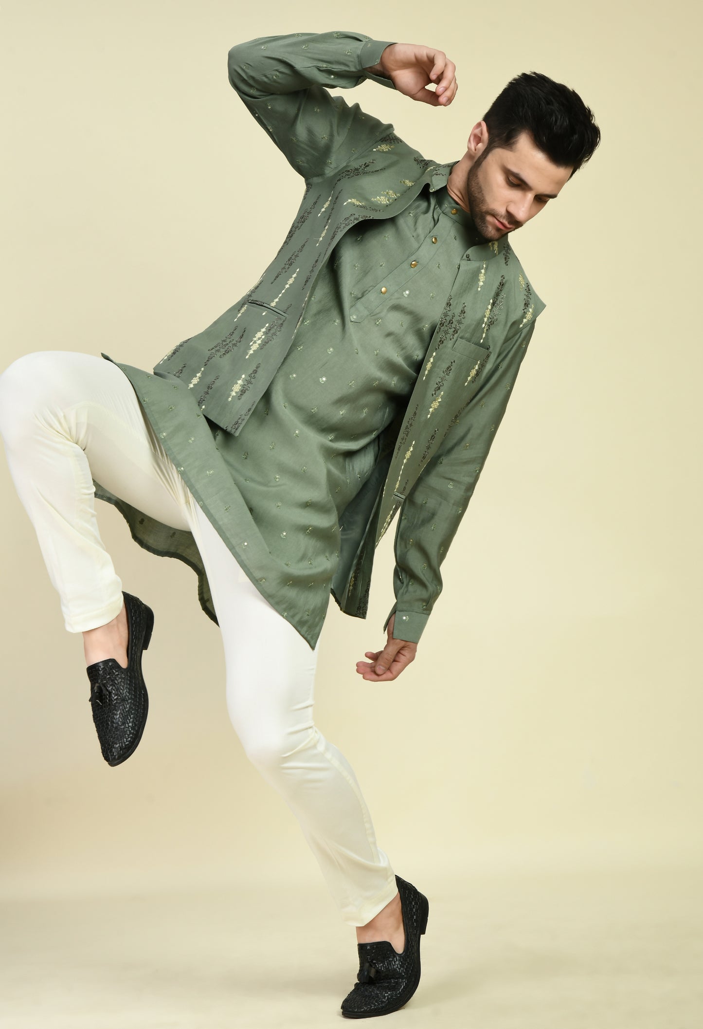 Detail view 3 - Men’s Nehru Jacket – Silk Modal in Green with Silk Thread Embroidery