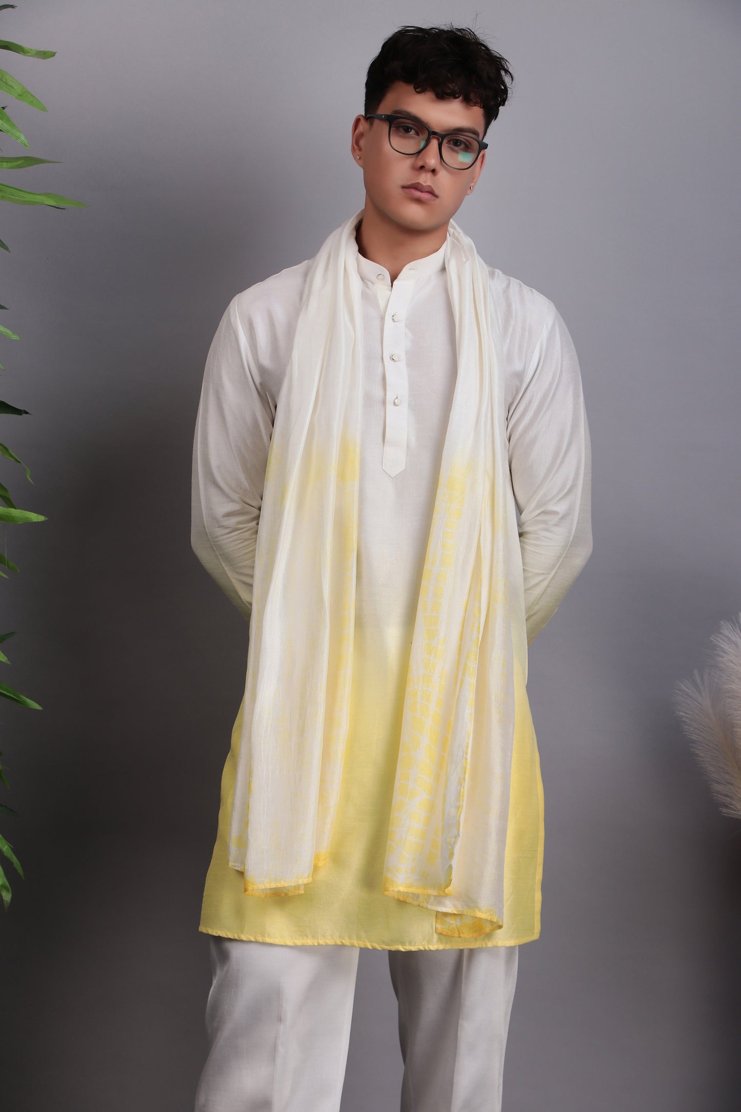 Detail view 2 - Men’s Nehru Jacket – Viscose Silk in Yellow with Tie and Dye & Hand Embroidery