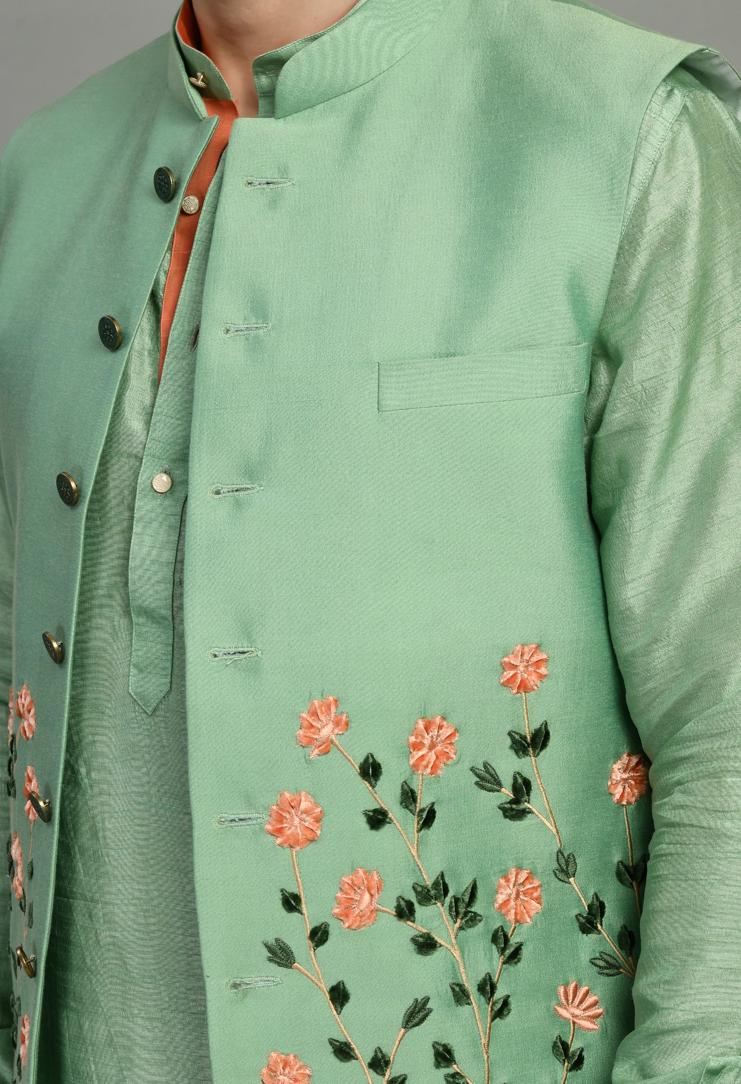Detail view 2 - Men’s Nehru Jacket – Cotton Silk in Green with Silk Thread Embroidery