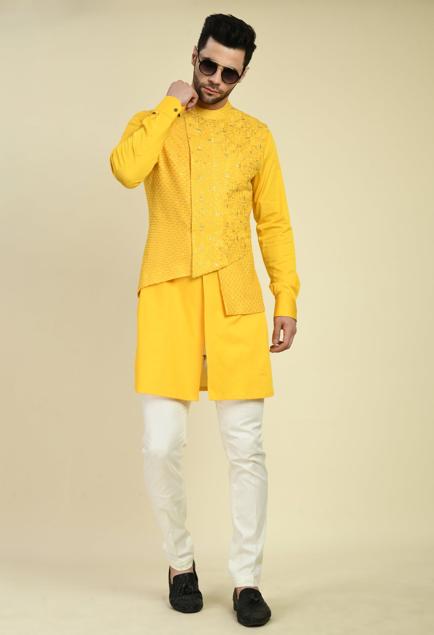 Front view - Men’s Kurta Set – Jaquard Poly Blend in Black with Abstract Cut and Lapel Style Front