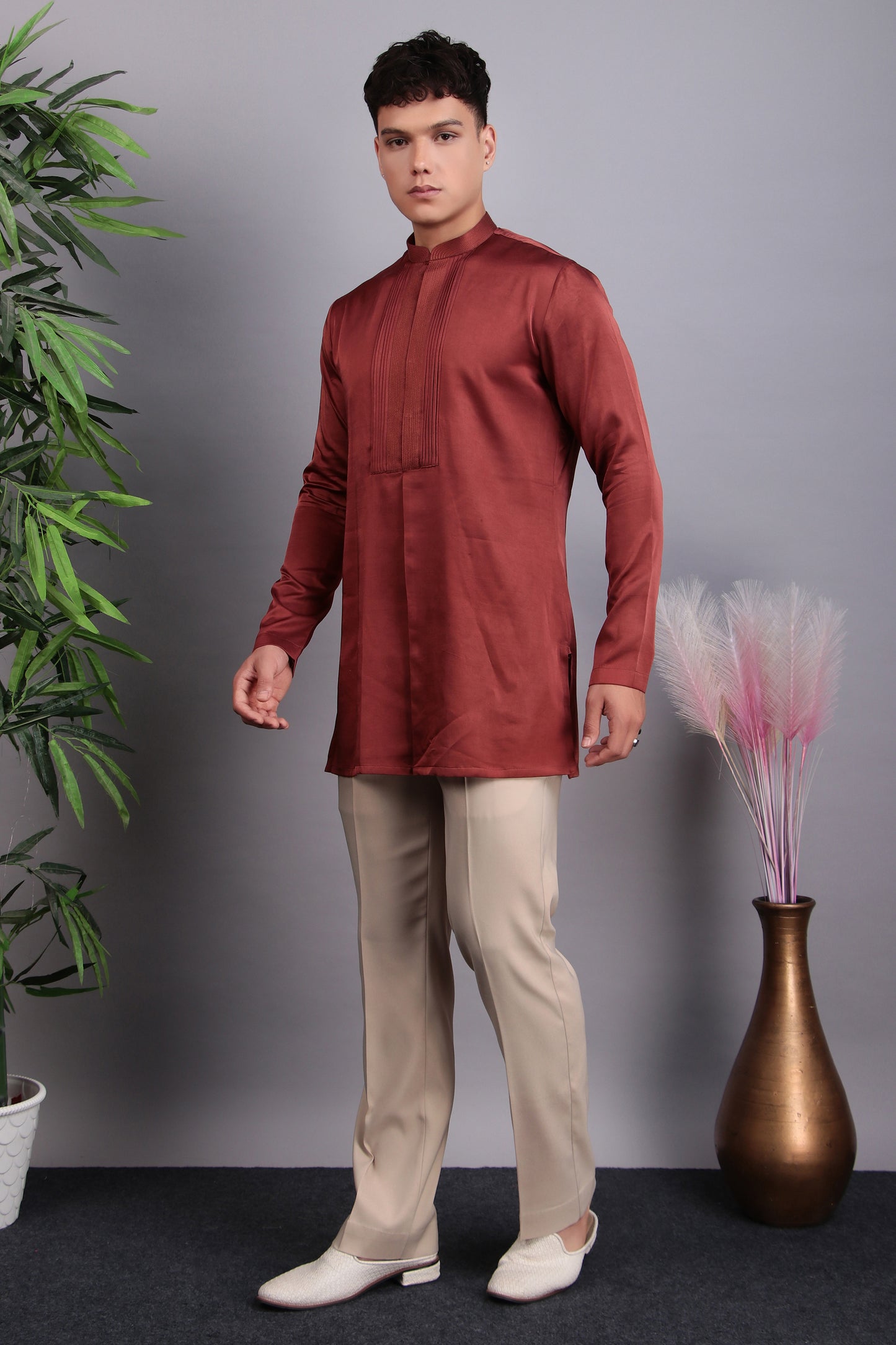 Detail view 4 - Men’s Indo-Western – Velvet Embroidered Fabric in Peach with Geometric Hand Embroidery